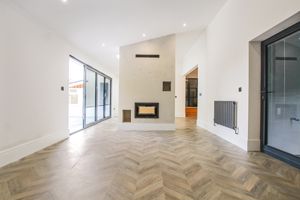 Photo 22- click for photo gallery